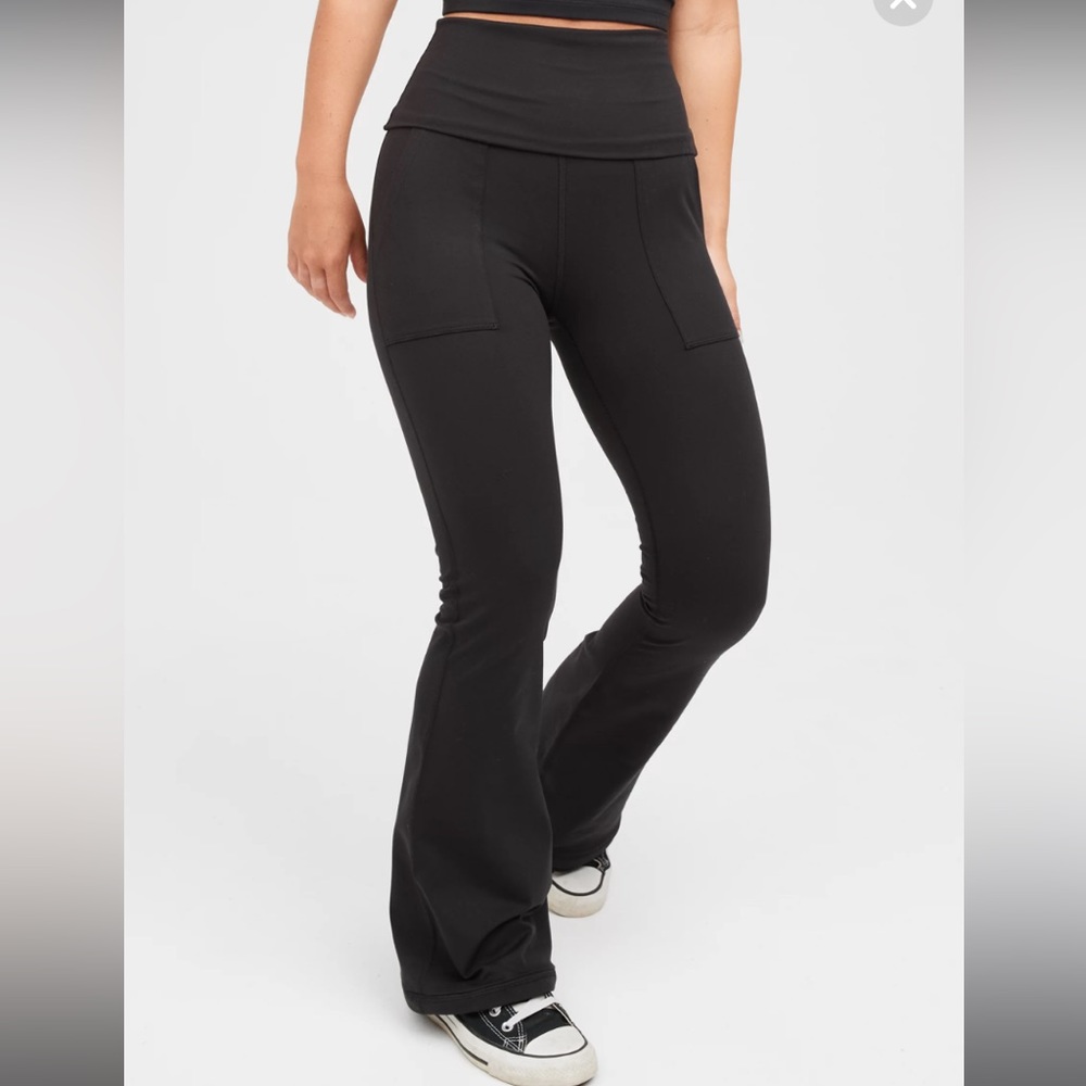 Aerie The Hugger wide leg yoga pants. Brand new just not long enough for me